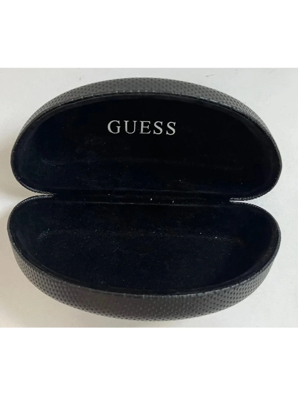 Guess Sunglass or Eyeglass Black Clamshell Hardcase Case Carrier Elegant